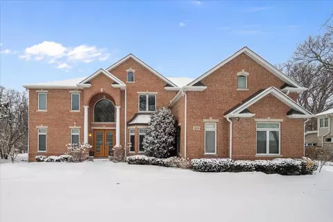 326 Briar Ln, Highland Park, IL 60035
