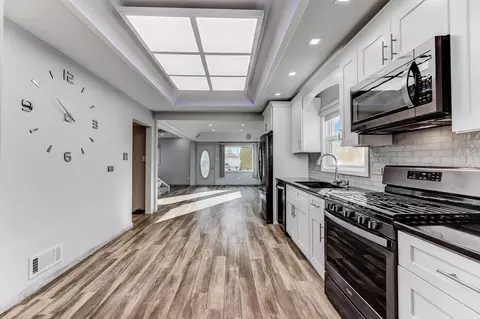 Kitchen - 7806 W 83rd St, Bridgeview, IL 60455 photo 5 of 8