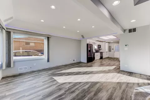 Living - 7806 W 83rd St, Bridgeview, IL 60455 photo 3 of 4