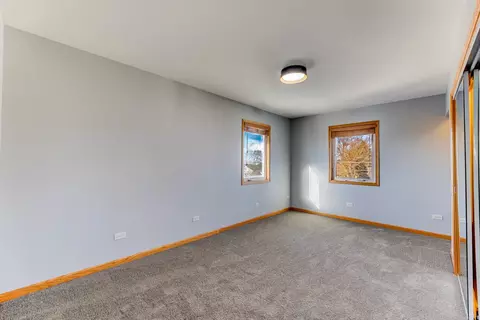Bedroom - 7806 W 83rd St, Bridgeview, IL 60455 photo 5 of 6