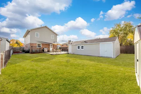 Exterior - 7806 W 83rd St, Bridgeview, IL 60455 photo 5 of 5
