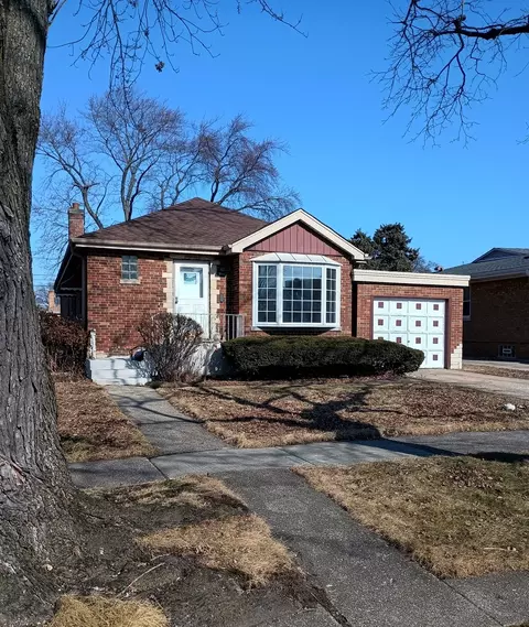 5142 Jarlath Ave, Skokie, IL 60077
