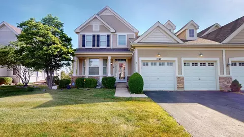 1147 Hampton Ln, Yorkville, IL 60560