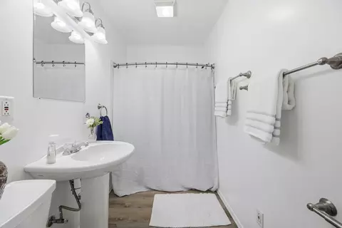 Bath - 910 N Mason St, Bloomington, IL 61701 photo 2 of 2