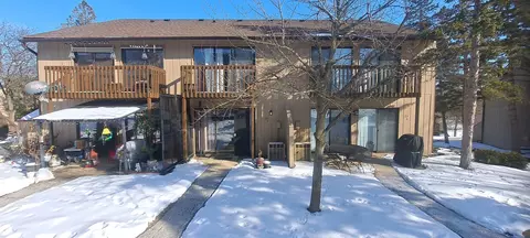 23 Jamaica Colony Cmn #5, Fox Lake, IL 60020