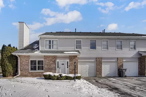 15521 Whitehall Ln #68A, Orland Park, IL 60462