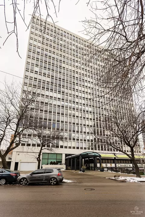 444 W Fullerton Pkwy #1503, Chicago, IL 60614