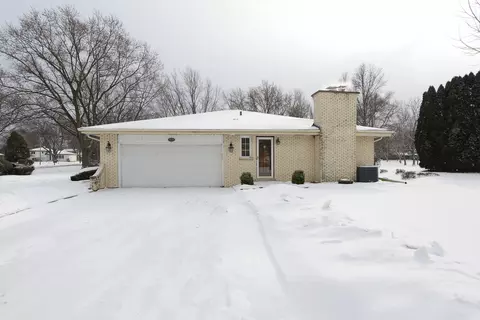 178 Bobwhite Ct, Bloomingdale, IL 60108