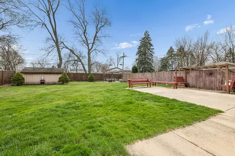 Exterior - 191 Ashland Ave, Des Plaines, IL 60016 photo 5 of 6