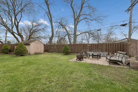Exterior - 191 Ashland Ave, Des Plaines, IL 60016 photo 6 of 6