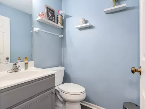 Bath - 2722 Lahinch Dr, Aurora, IL 60503 photo 1 of 4