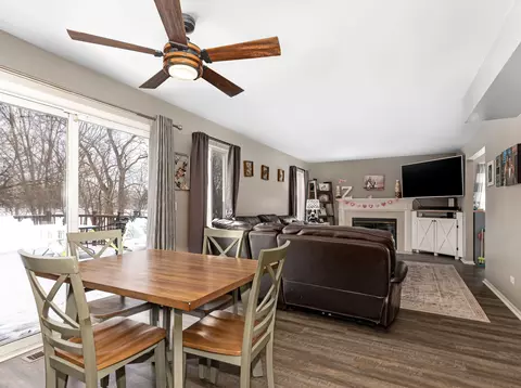 Dining - 2722 Lahinch Dr, Aurora, IL 60503 photo 3 of 3