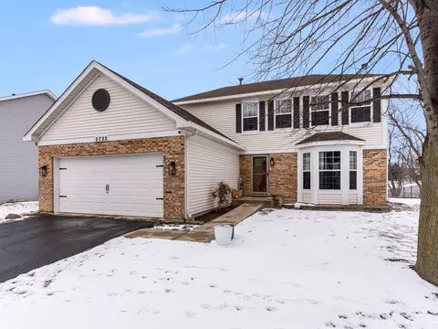 Exterior - 2722 Lahinch Dr, Aurora, IL 60503 photo 2 of 6