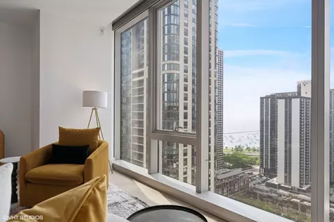 Living - 363 E Wacker Dr #1903, Chicago, IL 60601 photo 4 of 6