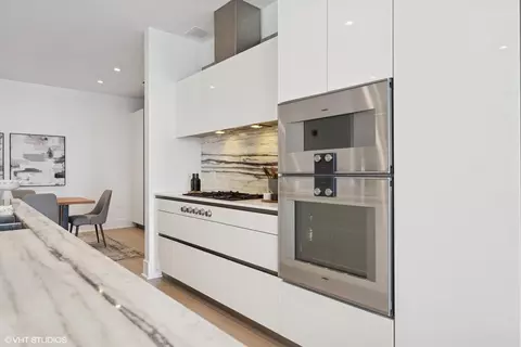 Kitchen - 363 E Wacker Dr #1903, Chicago, IL 60601 photo 5 of 6
