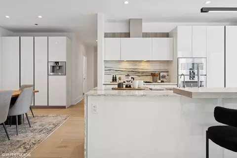 Kitchen - 363 E Wacker Dr #1903, Chicago, IL 60601 photo 2 of 6
