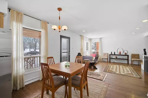 1041 Cedar Ln, Northbrook, IL 60062 photo 10