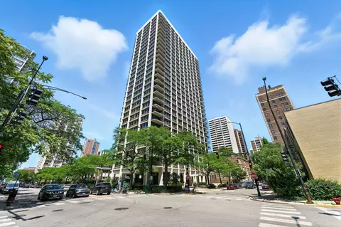 88 W Schiller St #2503, Chicago, IL 60610