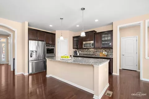 Kitchen - 5332 Cedar Dr, Naperville, IL 60564 photo 1 of 4