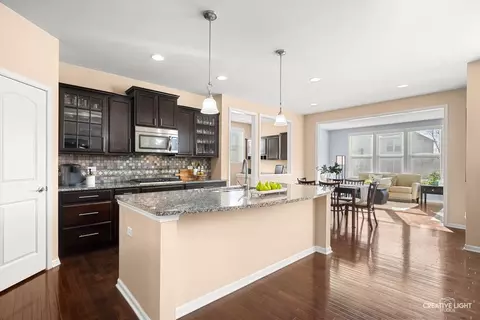 Kitchen - 5332 Cedar Dr, Naperville, IL 60564 photo 3 of 4
