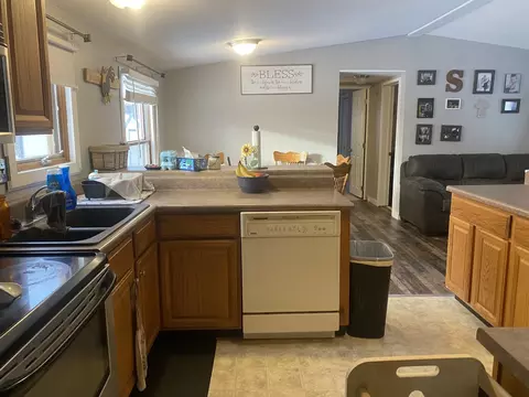 Kitchen - 9255 Campbell St, Benton, IL 62812 photo 4 of 4