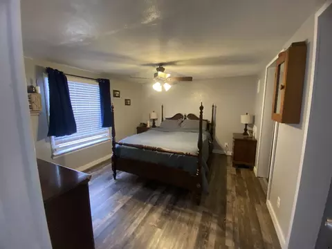Bedroom - 9255 Campbell St, Benton, IL 62812 photo 2 of 4
