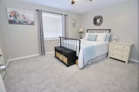 Bedroom - 1716 Pine St, Mchenry, IL 60051 photo 3 of 3