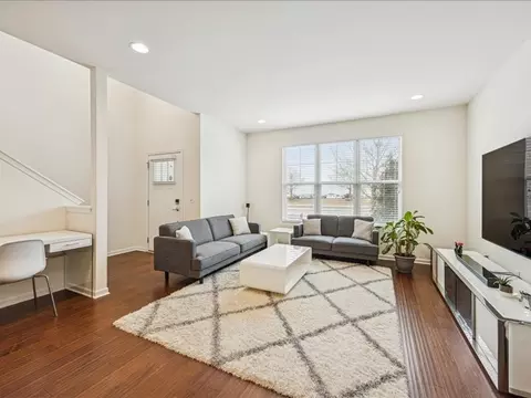 964 Station Blvd, Aurora, IL 60504 photo 2
