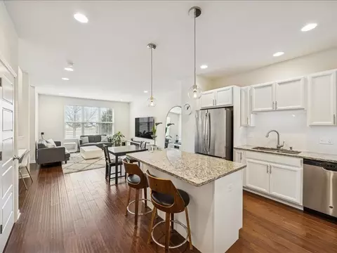 964 Station Blvd, Aurora, IL 60504 photo 6