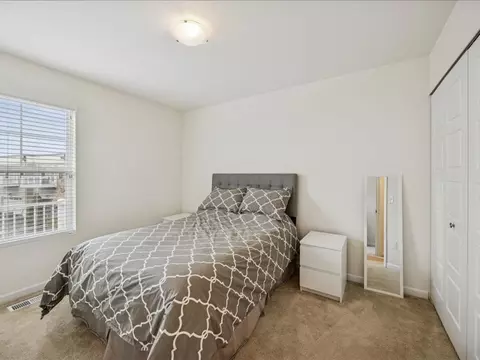 964 Station Blvd, Aurora, IL 60504 photo 11
