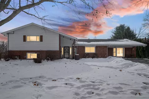 22115 Grenadier Dr, Marengo, IL 60152