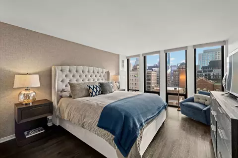 Bedroom - 200 E Delaware Pl #22D, Chicago, IL 60611 photo 2 of 2