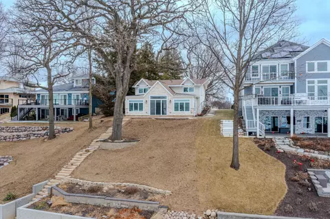 1590 Lake Holiday Dr, Lake Holiday, IL 60548