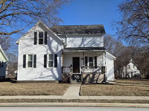 908 1st Ave, Sterling, IL 61081