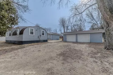 312 E Railroad St, Kingston, IL 60145