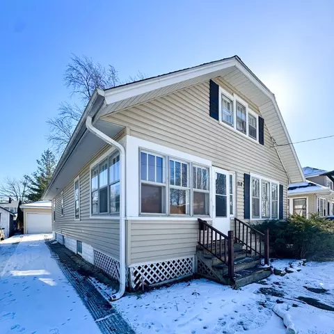 712 S Spencer St, Aurora, IL 60505