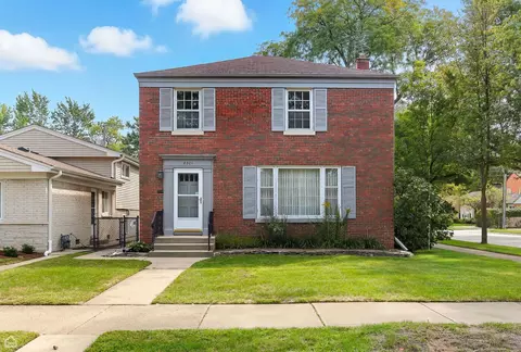 8301 Karlov Ave, Skokie, IL 60076