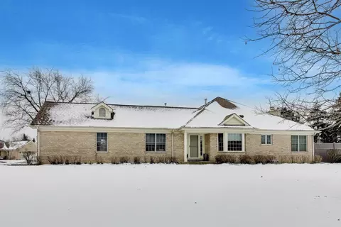 4408 Hammersmith Ln, Glenview, IL 60026