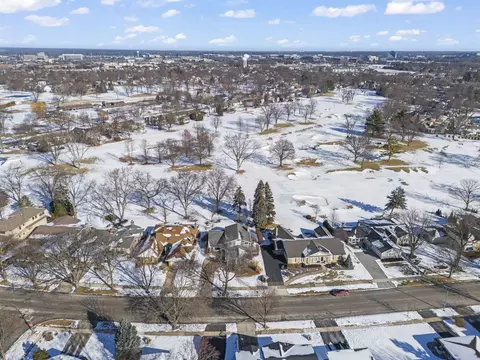 729 Burning Tree Ln, Naperville, IL 60563 photo 31