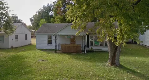 713 Burrell St, Carmi, IL 62821 photo 3