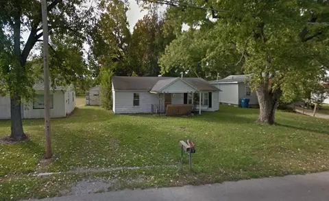 713 Burrell St, Carmi, IL 62821 photo 2