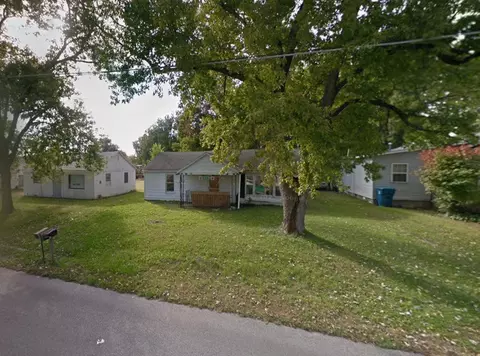 713 Burrell St, Carmi, IL 62821 photo 4