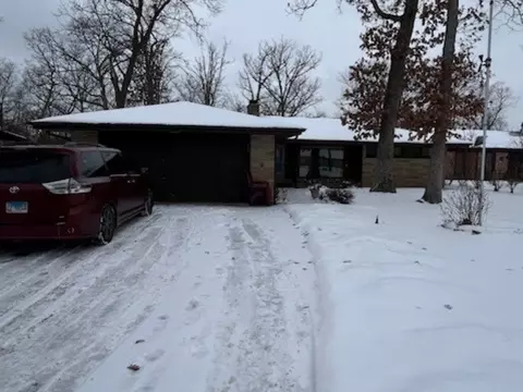 2824 W Bonnie Brook Ln, Waukegan, IL 60087