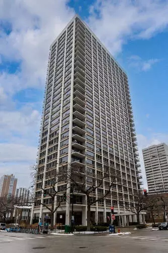 Undisclosed, Chicago, IL 60610