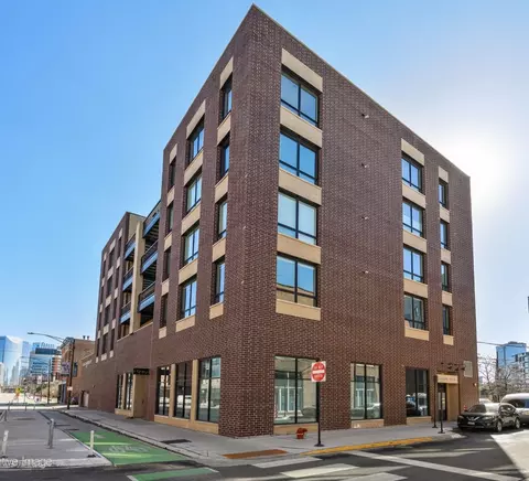 680 N Milwaukee Ave #503, Chicago, IL 60642