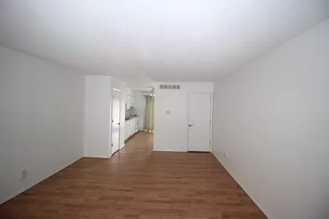 Living - 105 S Towanda Ave #19, Normal, IL 61761 photo 2 of 3