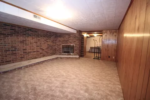 Living - 105 S Towanda Ave #19, Normal, IL 61761 photo 3 of 3