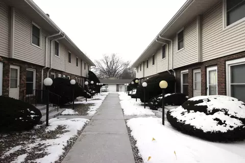 Other - 105 S Towanda Ave #19, Normal, IL 61761 photo 1 of 4