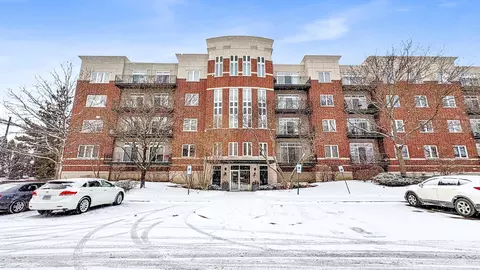 800 Weidner Rd #208, Buffalo Grove, IL 60089