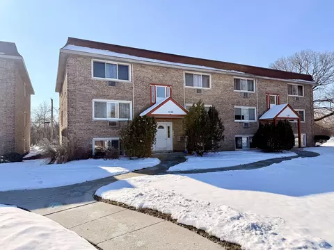 1160 W 18th St #GW, Broadview, IL 60155